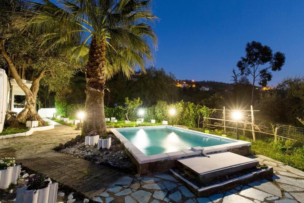 Holiday Home Lucifero Contura Ngoại thất bức ảnh